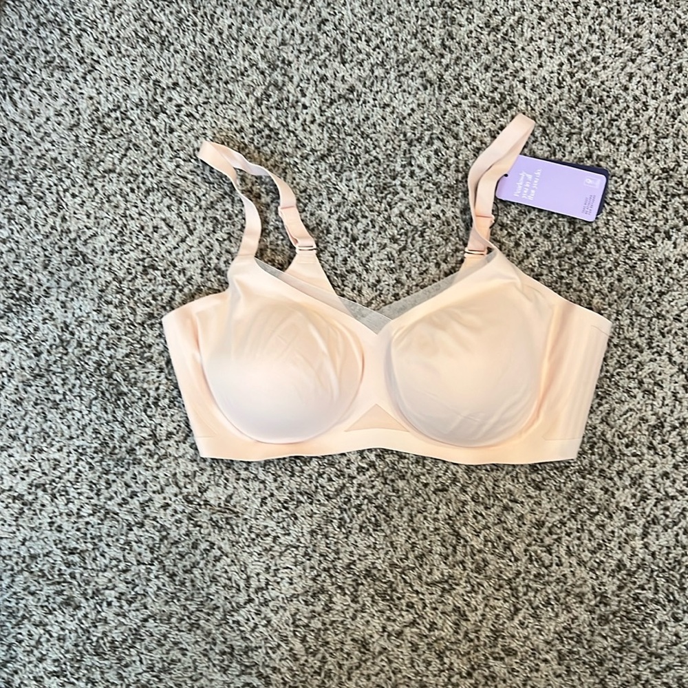 NWT Honeylove crossover bra. Size 42 C/D